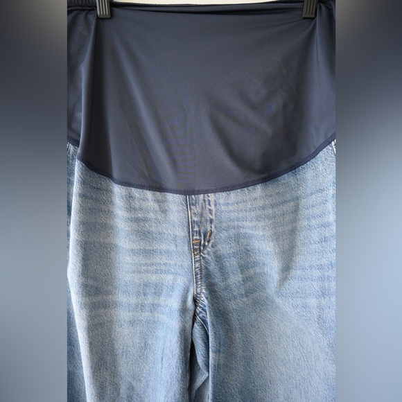 Madewell "Over The Belly Maternity Wide Leg" Jean - Picture 7 of 9